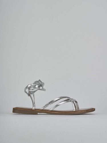 Sandalias de tacón bajo tacón 1 cm plata laminado