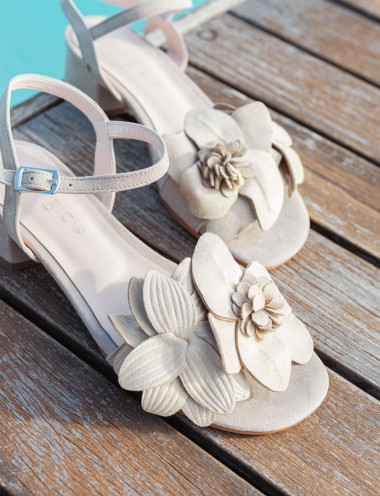 Sandalias de tacón bajo tacón 3 cm beis ante