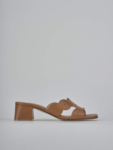 Mules tacón 5 cm marrón cuero