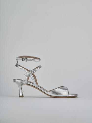Sandali tacco 5cm laminato argento