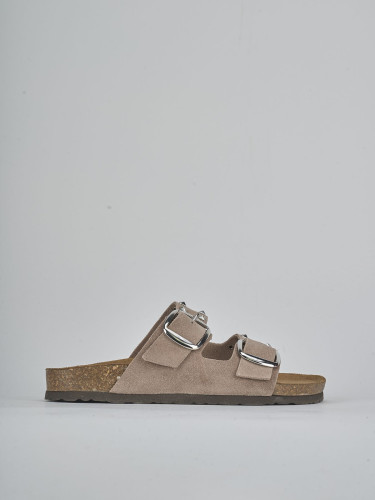 Slippers beige suede