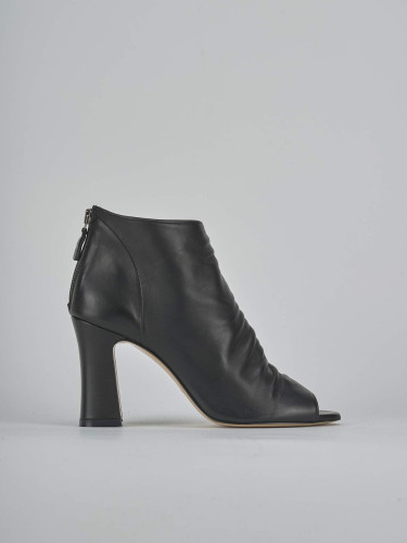 High heel ankle boots heel 9 cm black leather