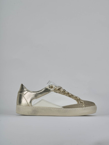Sneakers beige leather
