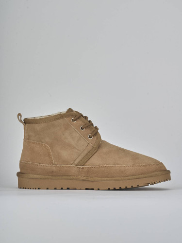 Botines marrón ante