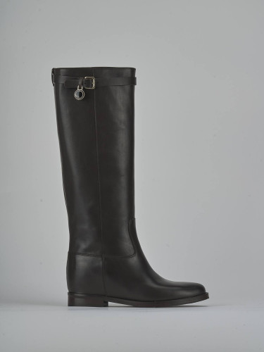 Low heel boots heel 2 cm dark brown leather