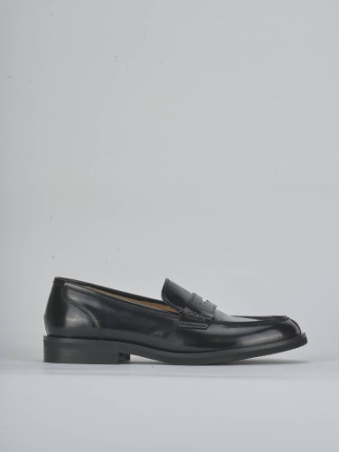 Mocasines tacón 2 cm negro cuero