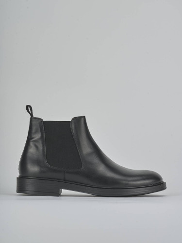 Botines negro cuero