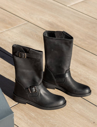 Low heel boots heel 3 cm black leather