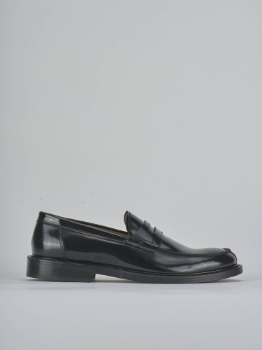 Mocasines negro cuero