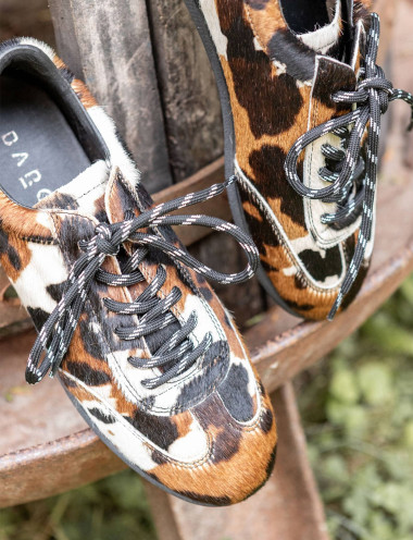 Zapatillas deportivas blanco cuero de vaca con pelo