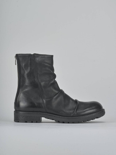 Botines negro cuero