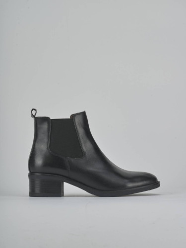 Low heel ankle boots heel 4 cm black leather