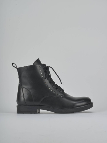 Anfibi tacco 1cm pelle nero