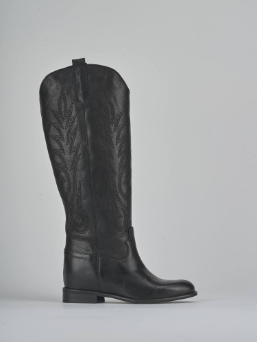 Stivali tacco 2cm pelle nero