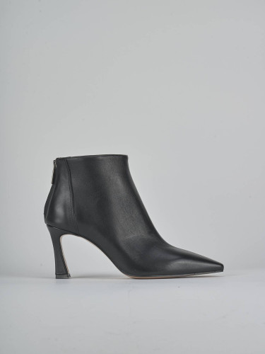High heel ankle boots heel 8 cm black leather