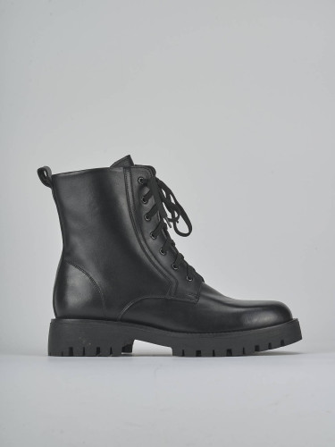 Combat boots heel 2 cm black leather