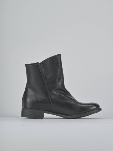 Stivaletti tacco 2cm pelle nero