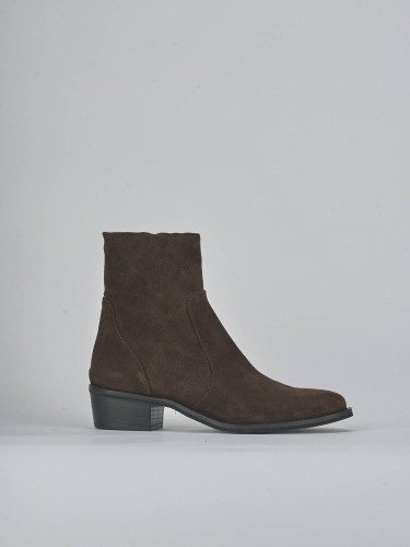 Botines de tacón bajo tacón 3 cm marrón oscuro ante