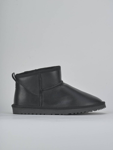Ankle boots black leather