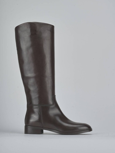 Botas de tacón bajo tacón 3 cm marrón oscuro cuero