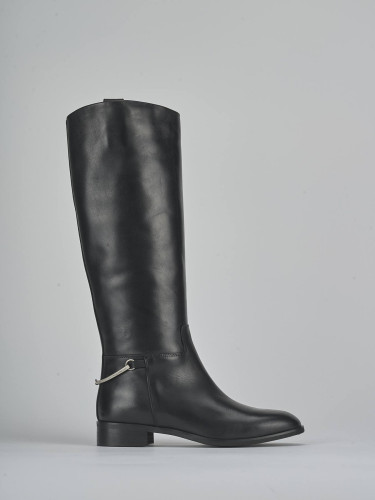 Botas de tacón bajo tacón 3 cm negro cuero