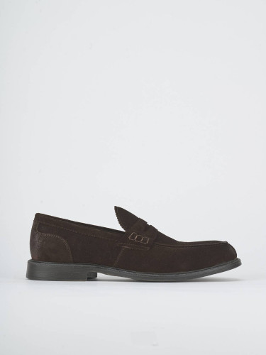 Loafers dark brown suede