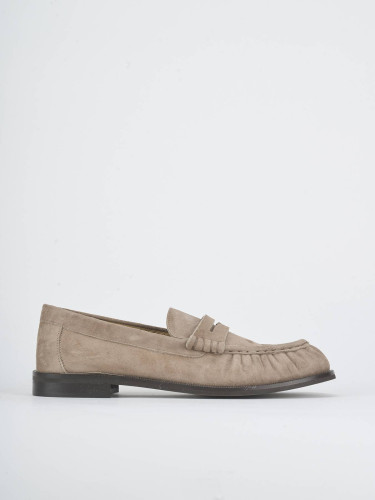 Mocasines tacón 1 cm beis ante