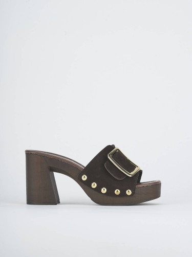 Mules tacón 8 cm marrón oscuro ante