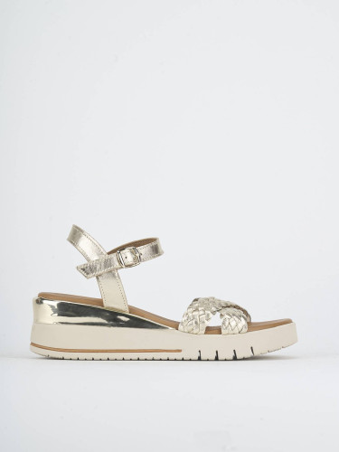 Wedge heels heel 6 cm gold laminated