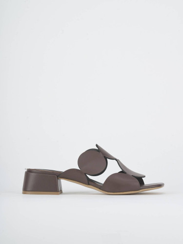 Slippers heel 3 cm dark brown leather