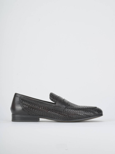 Mocasines marrón oscuro cuero