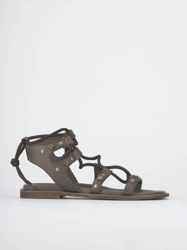 Sandalias de tacón bajo tacón 1 cm marrón oscuro cuero
