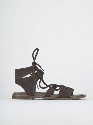 Sandalias de tacón bajo tacón 1 cm marrón oscuro ante