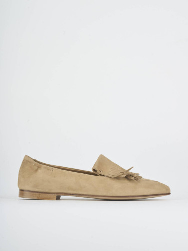 Mocasines tacón 1 cm beis ante