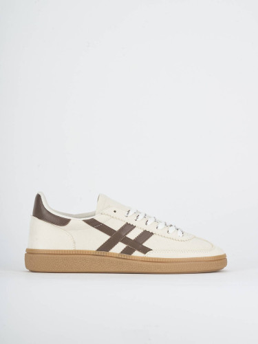 Sneakers heel 1 cm white suede