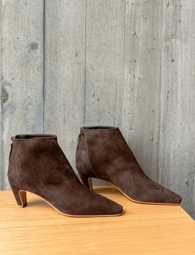 High heel ankle boots heel 5 cm dark brown suede
