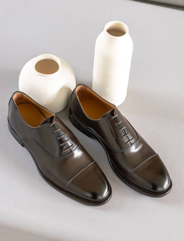 Lace-up shoes dark brown leather