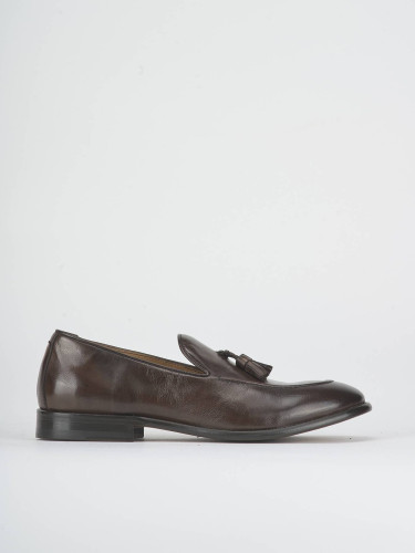 Mocasines marrón oscuro cuero