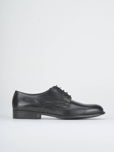 Stringate pelle nero