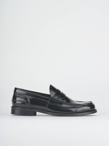 Mocasines negro cuero