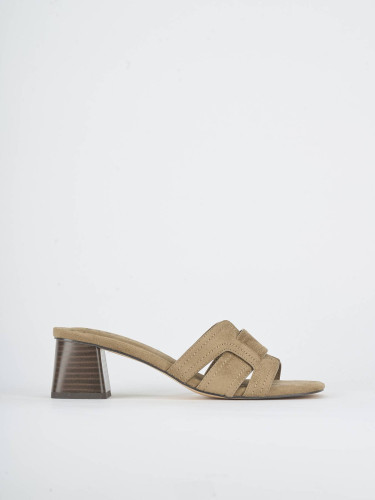 Mules tacón 5 cm marrón ante