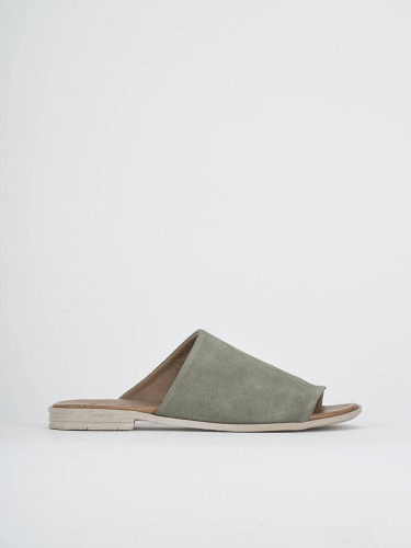 Mules tacón 1 cm verde ante