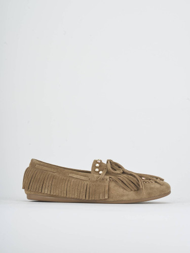 Mocasines tacón 1 cm beis ante
