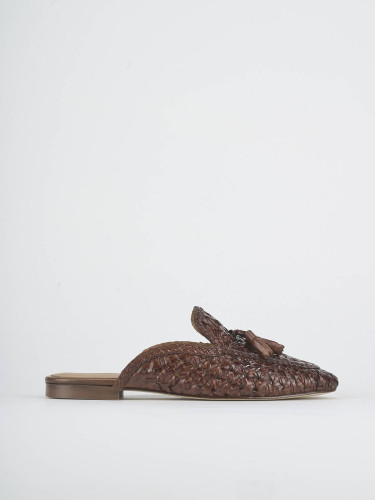 Zuecos con tacón tacón 1 cm marrón cuero