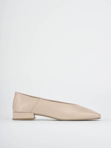 Flat shoes heel 2 cm beige leather