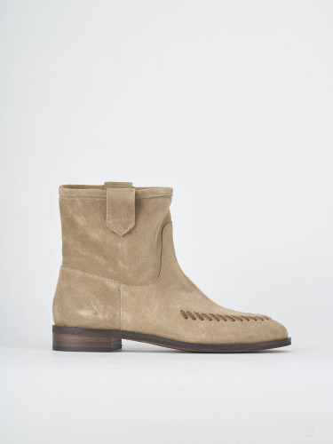 Botines de tacón bajo tacón 1 cm marrón ante