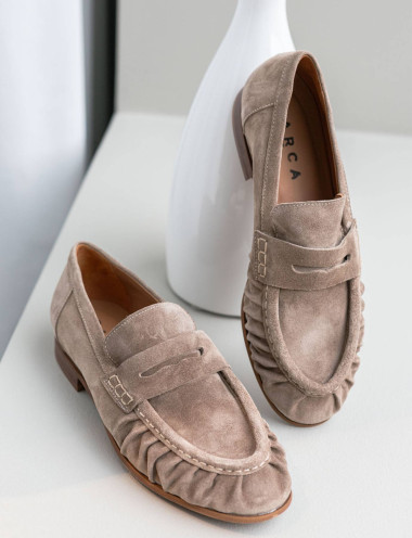 Mocassini tacco 1cm camoscio beige
