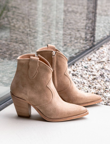 Stivaletti tacco 8cm camoscio beige