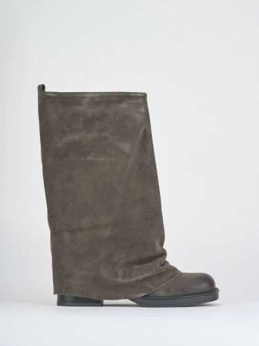 Low heel boots heel 3 cm grey suede