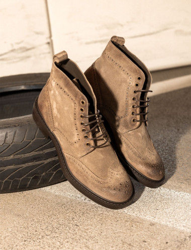 Combat boots beige suede